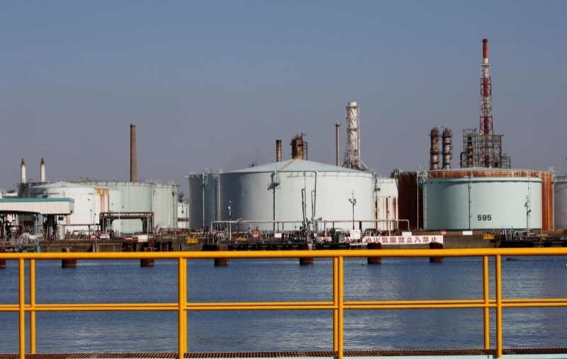 Нефть подешевела на 2% после разблокировки Суэцкого канала От Investing.com