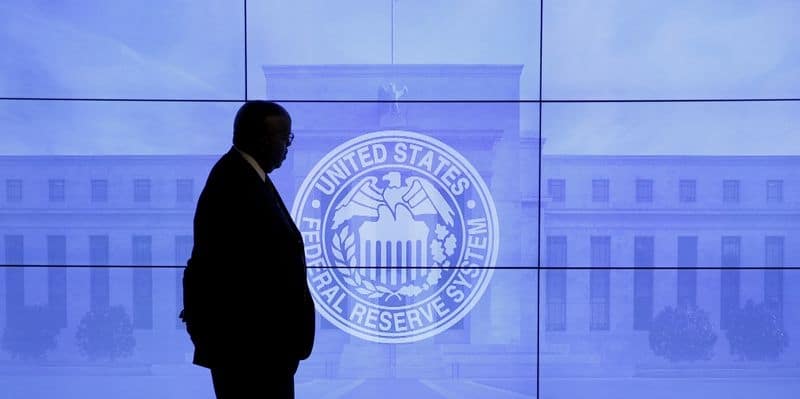 Оптимистичные чиновники ФРС ожидают подъема экономики США От Reuters