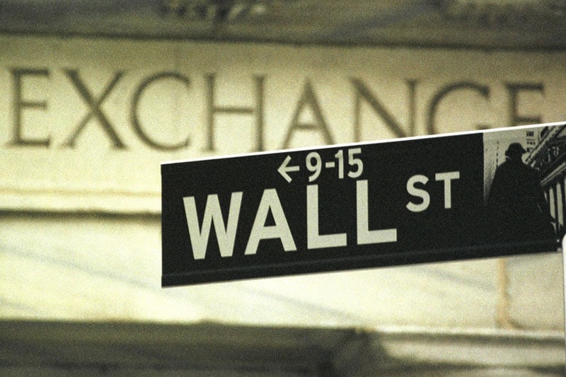 Рост акций банков поддержал Уолл-стрит От Investing.com