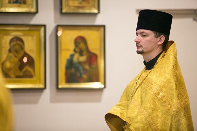 «Святых в РПЦ нет. Ни одного» Ростовский священник совершил каминг-аут 
