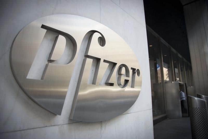 Вакцина Pfizer безопасна и эффективна для подростков От Investing.com