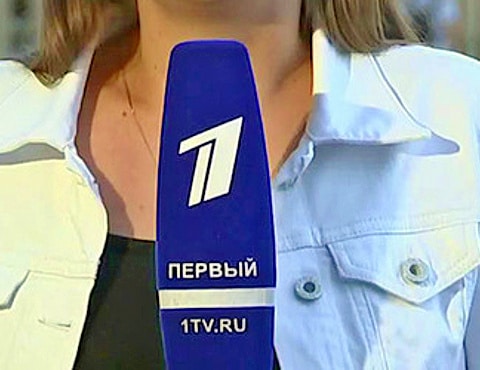 Ведущая Первого канала упала в прямом эфире ток-шоу
