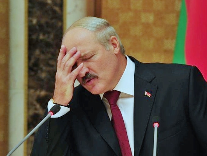 Журналисты показали роскошные особняки Лукашенко
