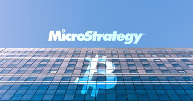 Акции MicroStrategy пошли в рост вместе с ценой биткоина 