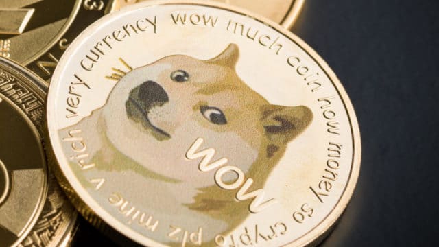 Цена Dogecoin бьет рекорды 