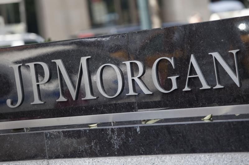 JP Morgan: какие акции лучше покупать, если коррекция не за горами От Investing.com