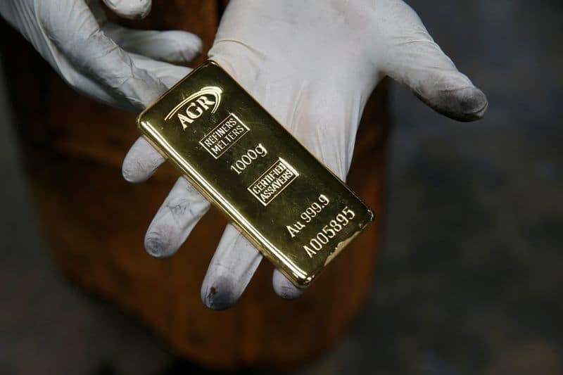 Рост цен на золото ограничен усиливающимся аппетитом к риску От Reuters
