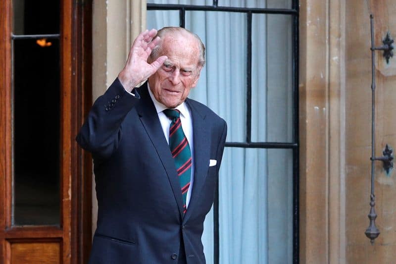 Супруг королевы Елизаветы II принц Филип скончался в возрасте 99 лет От Reuters