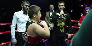 В соцсети попало видео «победы» сына Кадырова в турнире по боксу
