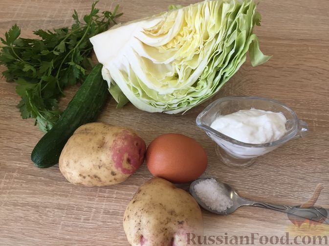 В России за неделю ощутимо подорожали огурцы, капуста и картофель