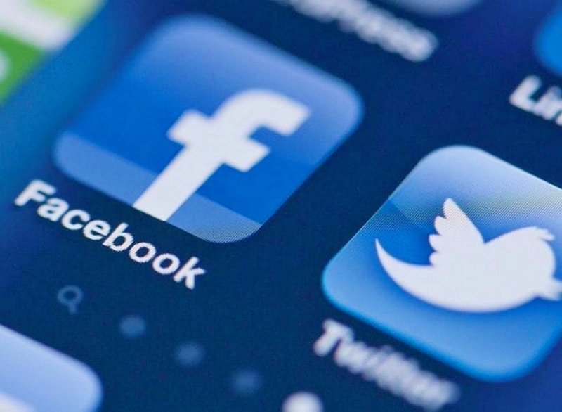 В суд в Москве поступило еще 6 протоколов на Twitter и 10 - на Google и FB