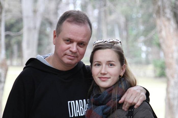Жена адвоката Ивана Павлова — об обыске, во время которого ее мать увезли в больницу