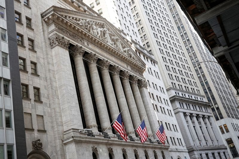 Индексы Dow, S&P 500 растут на фоне оптимизма о восстановлении экономики От Reuters