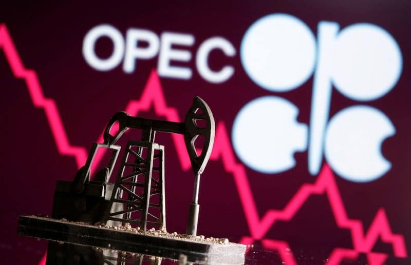 ОПЕК+ возобновит переговоры о добыче нефти в понедельник из-за сопротивления ОАЭ От Reuters