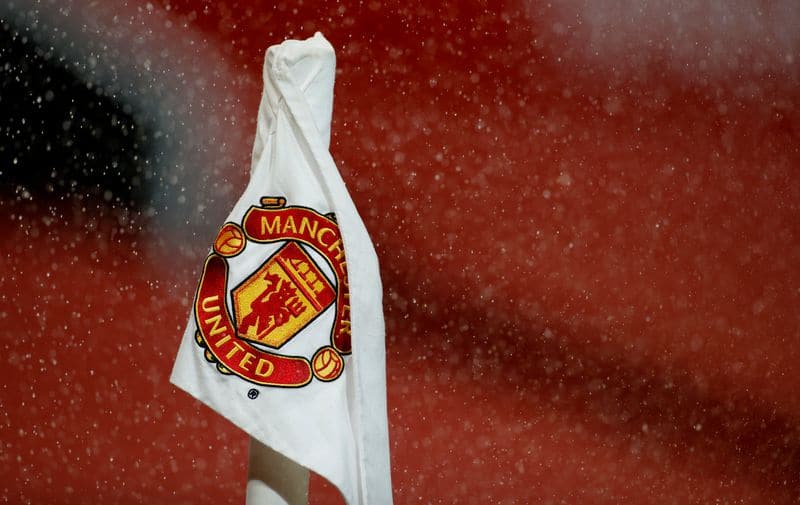 Манчестер Юнайтед отчитался об углублении убытка из-за последствий пандемии От Reuters