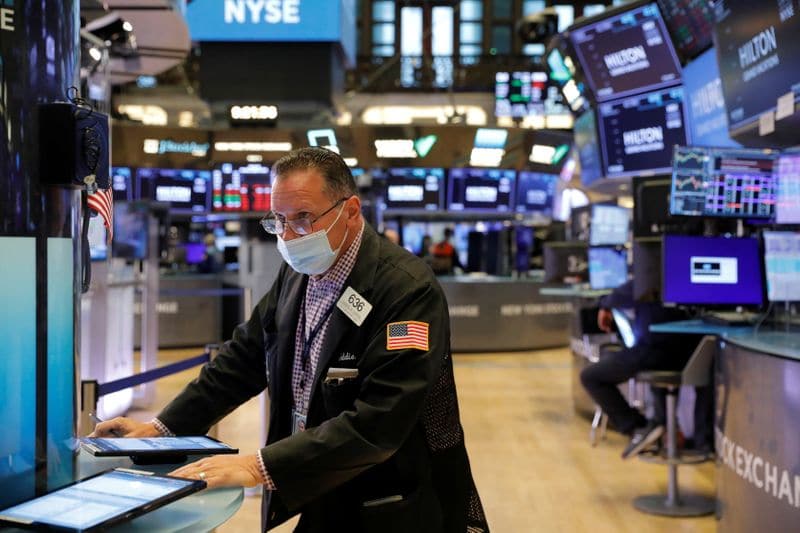 НЕДЕЛЯ НА УОЛЛ-СТРИТ-Инвесторы осторожничают, хотя акции взлетели до новых максимумов От Reuters