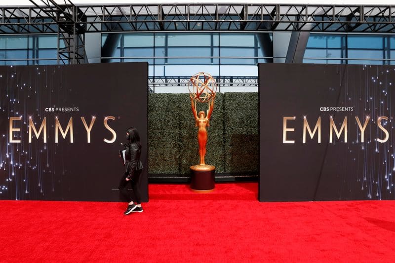 Сериалы "Тед Лассо" и "Корона" получили премию "Эмми" От Reuters