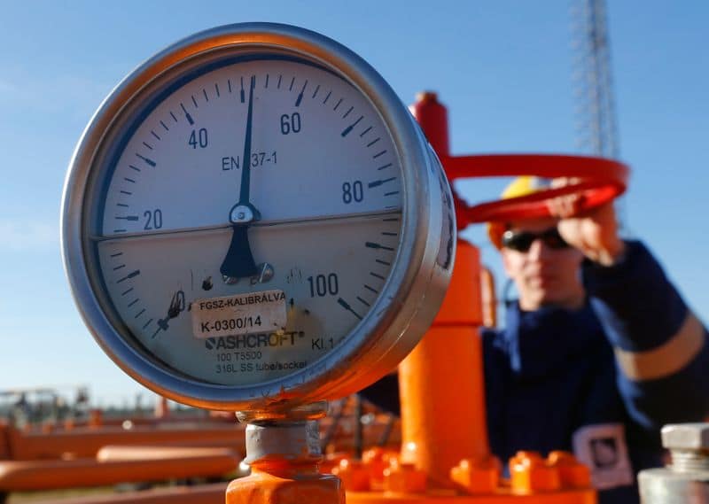 Киев: Газпром приостановил транзит газа в Венгрию через Украину От Reuters