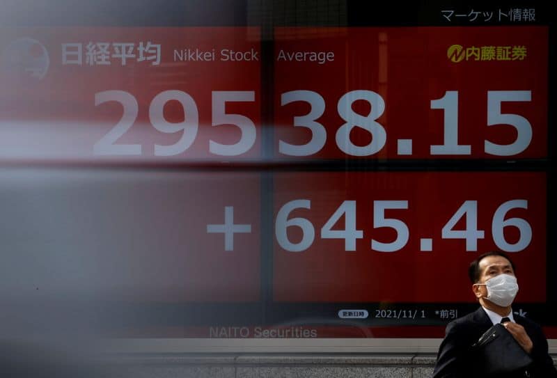 Nikkei, Topix выросли на фоне погони инвесторов за выгодными сделками От Reuters
