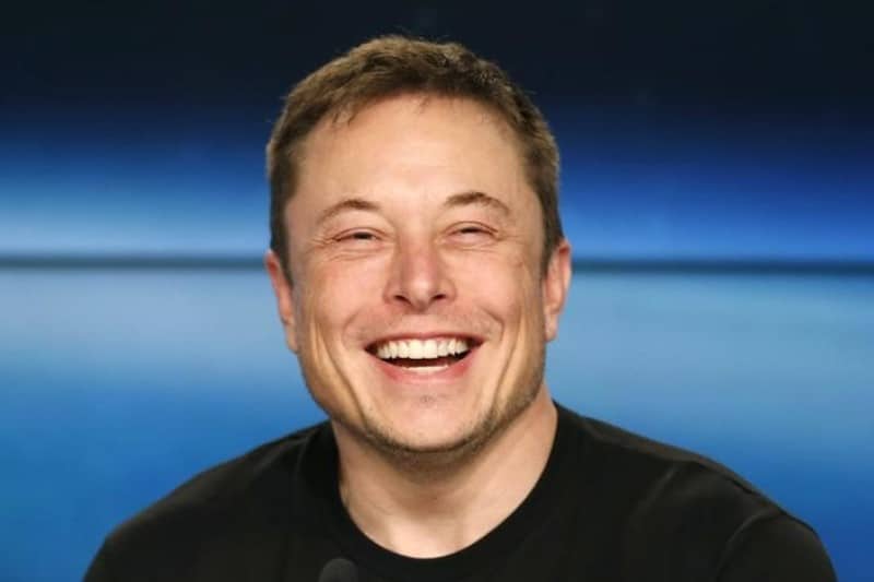 Маск опять продал акции Tesla: новости к утру 10 декабря От Investing.com