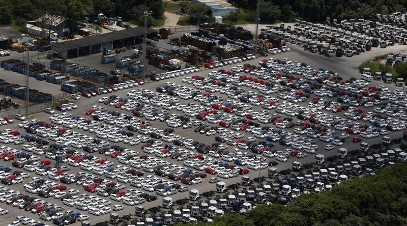 "АвтоВАЗ" приостановит сборку автомобилей Lada на 4 дня От IFX