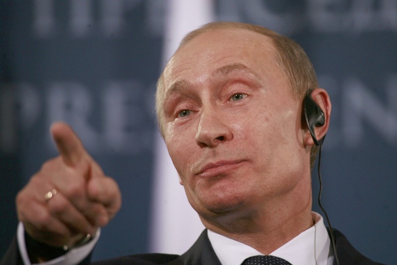 Путин поручил перевести расчеты за поставки газа в ЕС в рубли От Investing.com