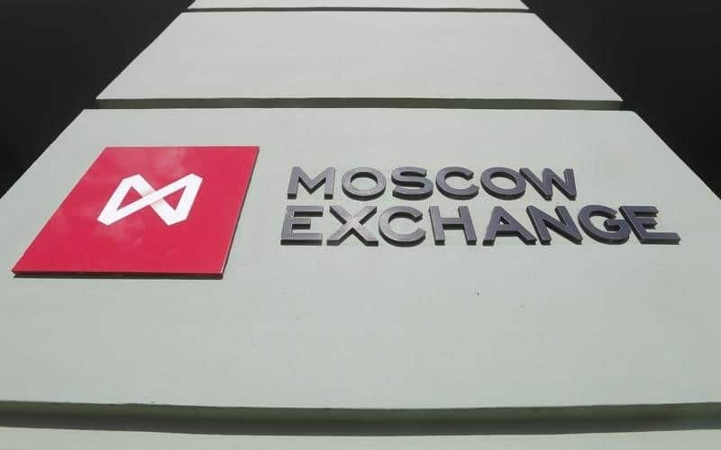 Объем торгов на Мосбирже сократился в 7 раз От Investing.com