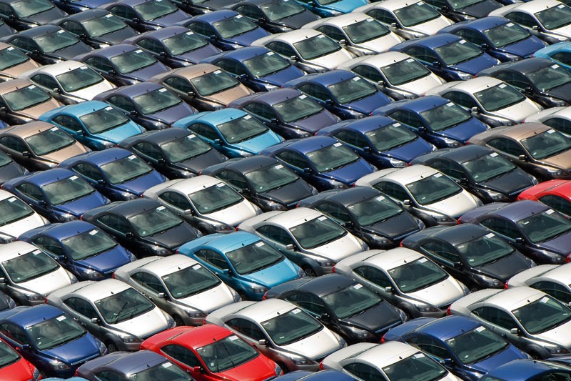 В Бельгии из-за санкций застряли 8 тыс. люксовых автомобилей, предназначенных для отправки в Россию От IFX