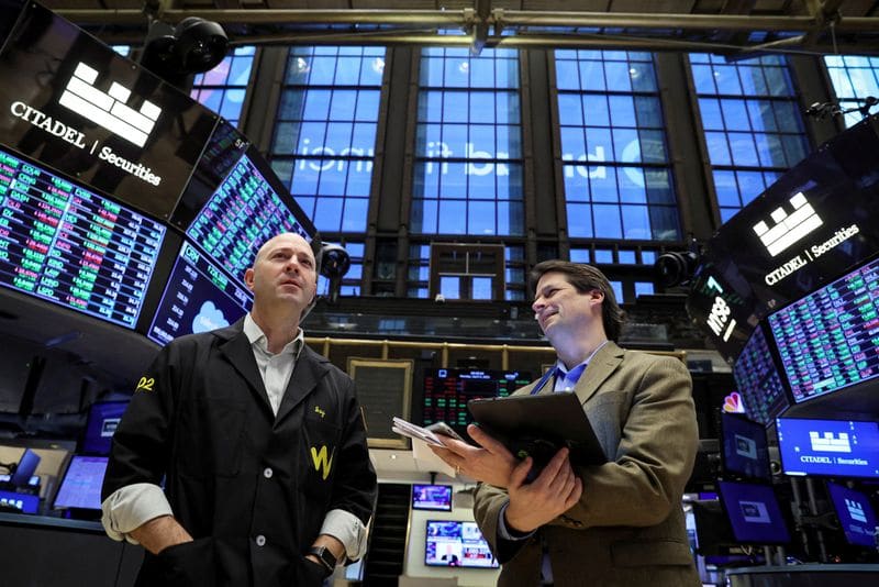 Почему инвесторы в США продают акции: эксперт назвал 6 причин От Investing.com