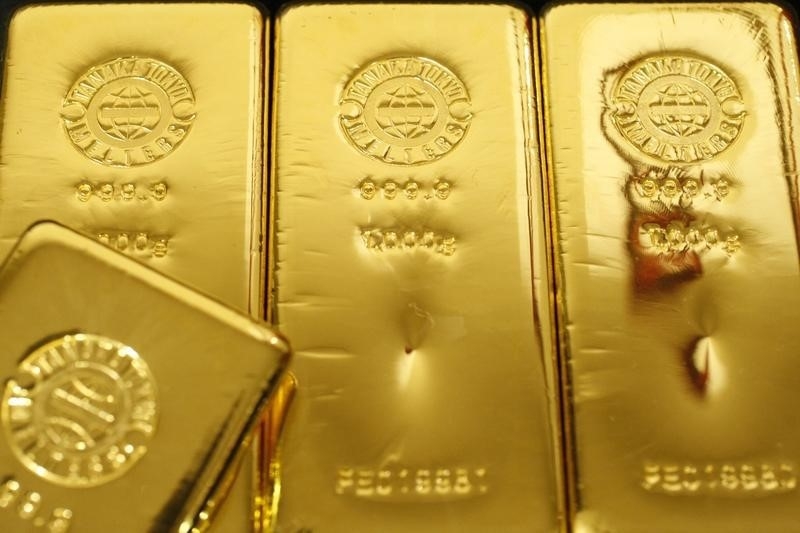 Правительство закрепило возможность инвестирования средств ФНБ в золото От IFX
